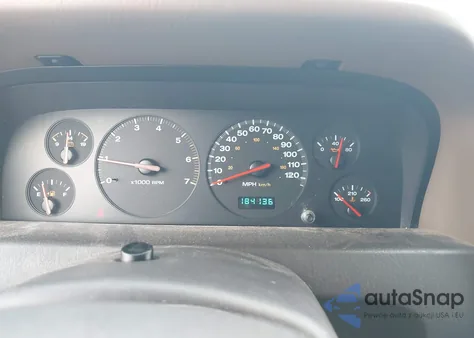 2001 Jeep Grand Cherokee Laredo from USA, damaged, VIN 1J4GW48S51C674651